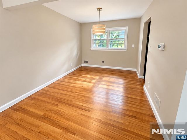 201 Davis Avenue, Hackensack, NJ 07601