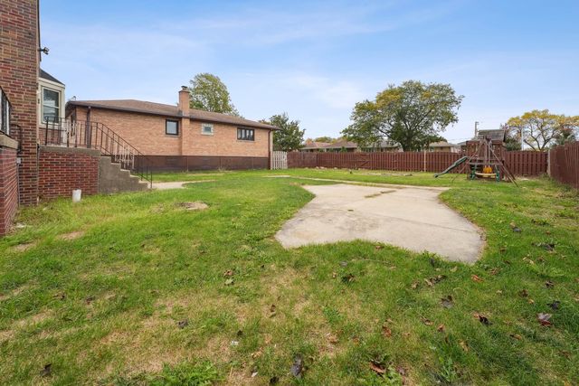 6054 W 64th Street, Chicago, IL 60638