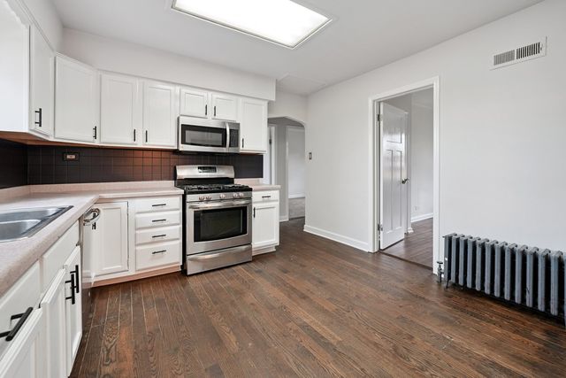 6054 W 64th Street, Chicago, IL 60638