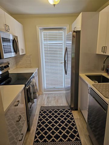 1461 S Ocean Blvd Apt 107, Lauderdale By The Sea, FL 33062