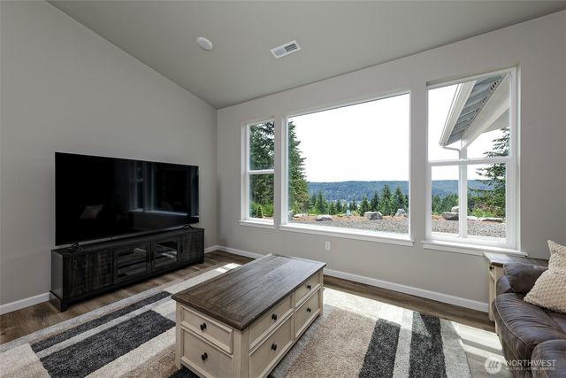 361 NE Southridge Drive, Belfair, WA 98528