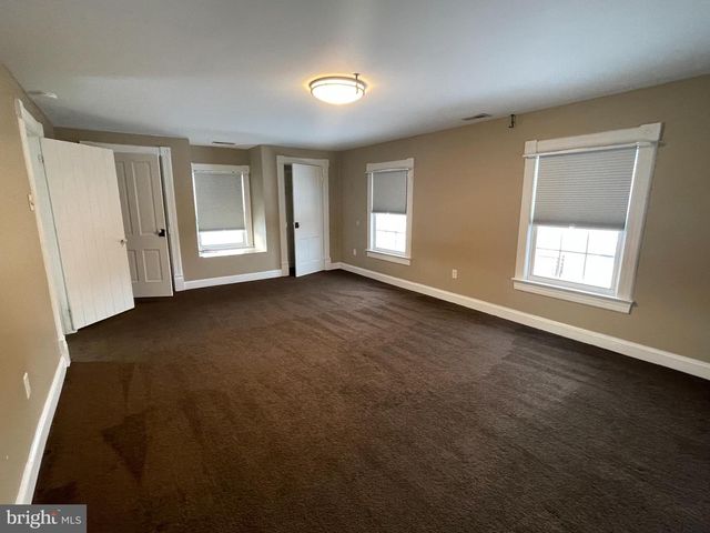 33 CROOKHORN RD, Montross, VA 22520