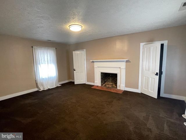 33 CROOKHORN RD, Montross, VA 22520