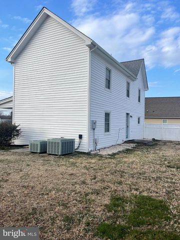 33 CROOKHORN RD, Montross, VA 22520