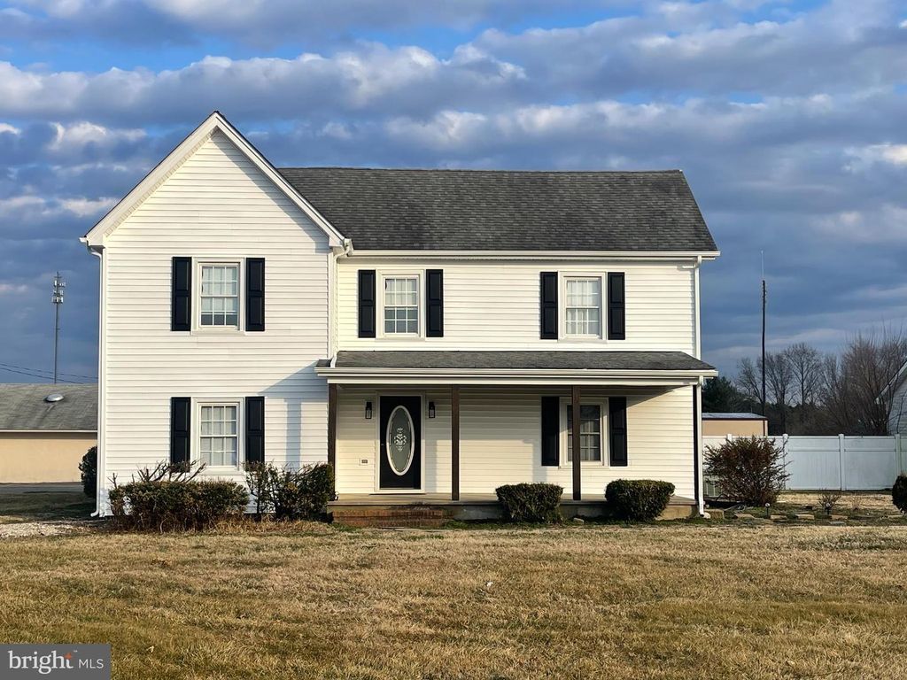 33 CROOKHORN RD, Montross, VA 22520