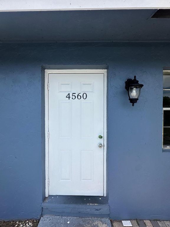 4562 Gulfstream Road 4560, Lake Worth, FL 33461