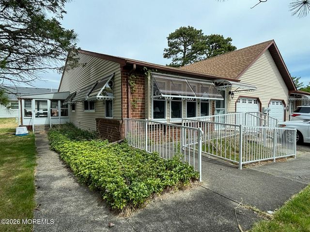 1 Alpine Road A, Whiting, NJ 08759
