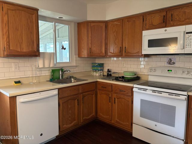 1 Alpine Road A, Whiting, NJ 08759