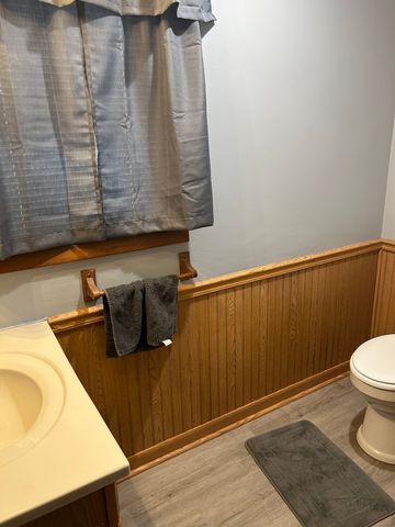 1017 PULASKI Street, Peru, IL 61354