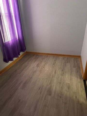 1017 PULASKI Street, Peru, IL 61354