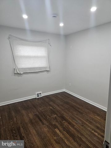 7822 ANITA DR, Philadelphia, PA 19111