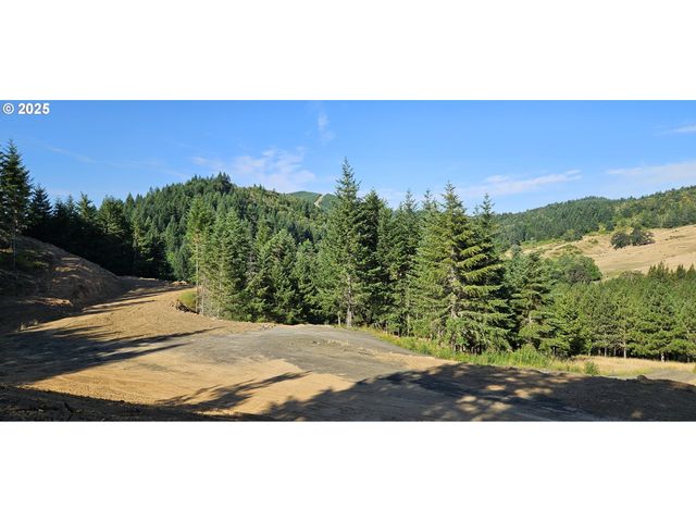 2795 OAK HILL Rd, Roseburg, OR 97471