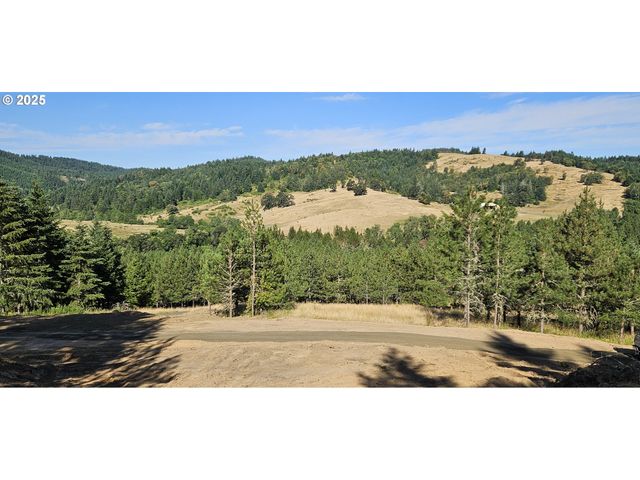 2795 OAK HILL Rd, Roseburg, OR 97471