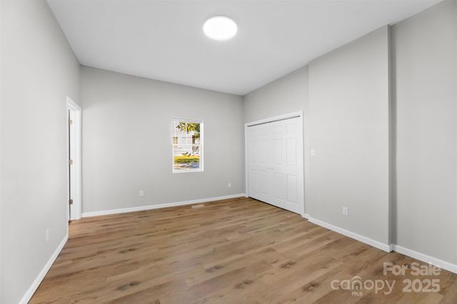 1000 Caldwell Street, Statesville, NC 28677