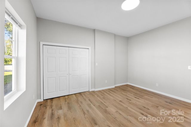 1000 Caldwell Street, Statesville, NC 28677