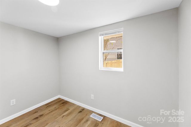 1000 Caldwell Street, Statesville, NC 28677