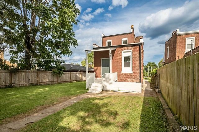 2817 Nebraska Avenue, St Louis, MO 63118