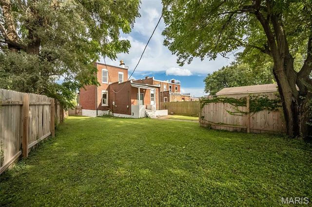 2817 Nebraska Avenue, St Louis, MO 63118