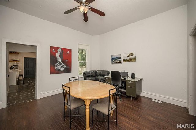 2817 Nebraska Avenue, St Louis, MO 63118
