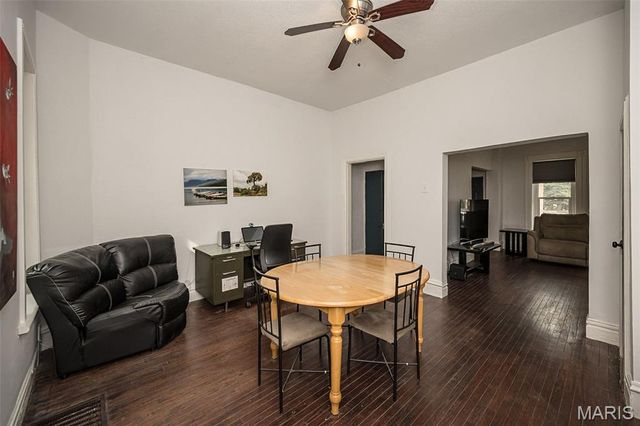 2817 Nebraska Avenue, St Louis, MO 63118