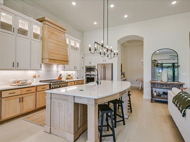 320 Old Stone RD, Austin, TX 78737