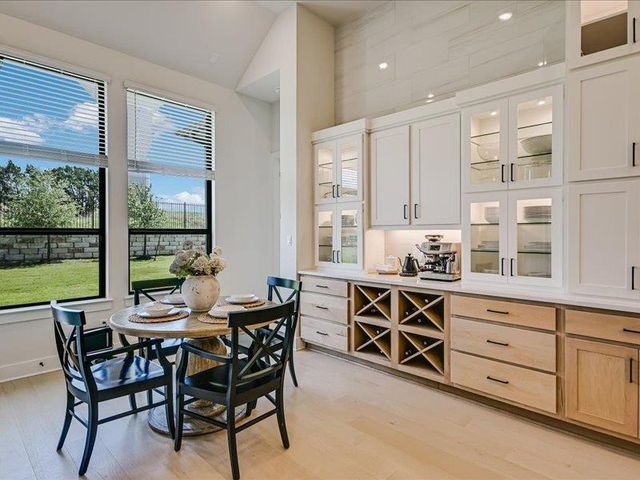 320 Old Stone RD, Austin, TX 78737