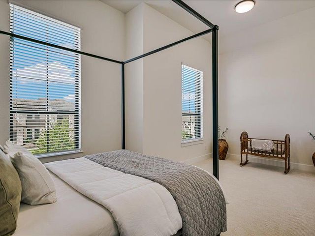 320 Old Stone RD, Austin, TX 78737
