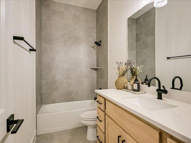 320 Old Stone RD, Austin, TX 78737