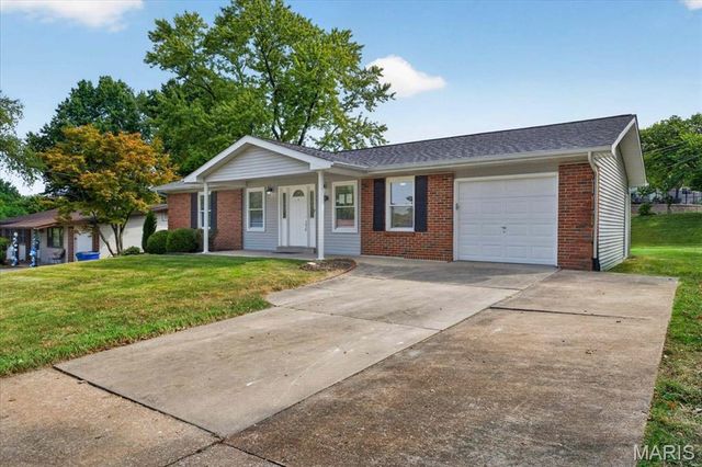 3404 Taylor Avenue, Bridgeton, MO 63044