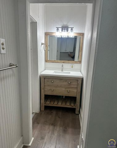 106 Mechanic St, Emporia, KS 66801