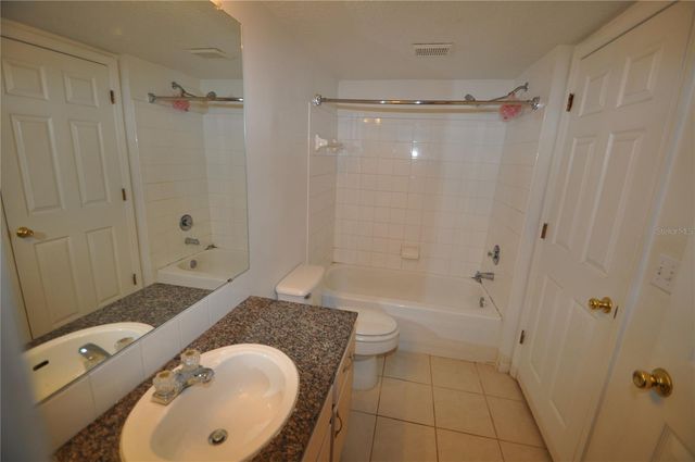 738 CREST PINES DRIVE 734, Orlando, FL 32828
