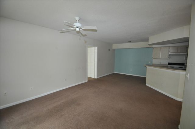 738 CREST PINES DRIVE 734, Orlando, FL 32828
