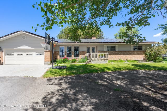 3150 W HIGHWAY 33, Tetonia, ID 83452