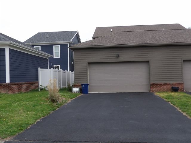 1223 Columbus, Manchester, PA 15233