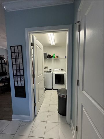 1223 Columbus, Manchester, PA 15233