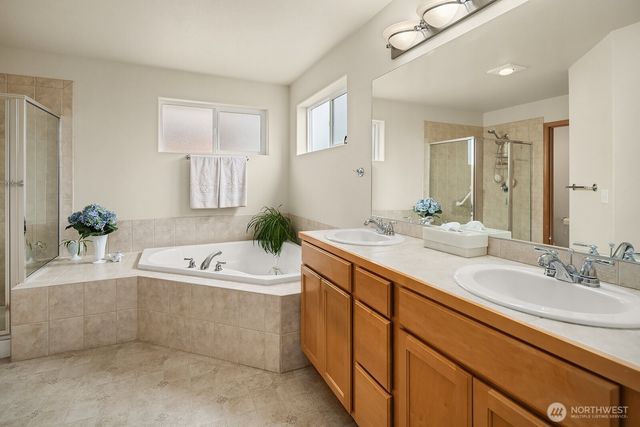 21422 112th Avenue SE, Kent, WA 98031