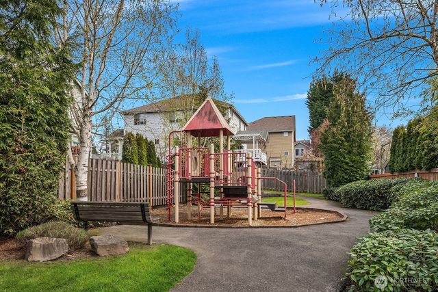 21422 112th Avenue SE, Kent, WA 98031