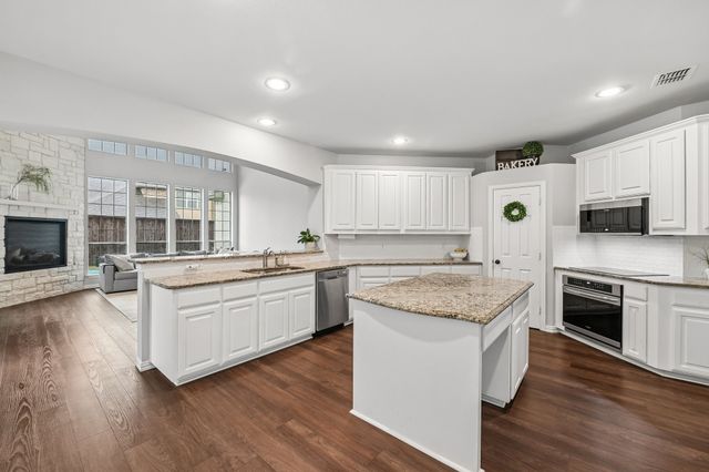 4309 Palmer Drive, Mansfield, TX 76063