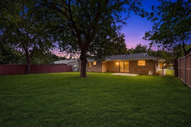 802 Wisteria Way, Richardson, TX 75080