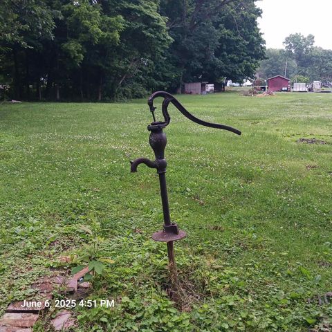 403 W Fillmore Street, Staunton, IN 47881