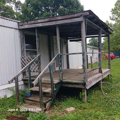 403 W Fillmore Street, Staunton, IN 47881