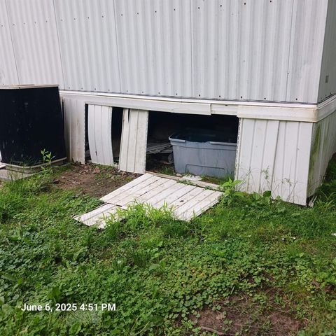 403 W Fillmore Street, Staunton, IN 47881