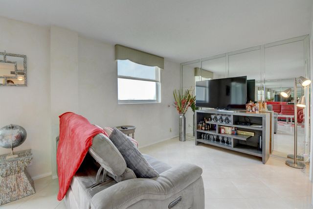 5301 NW 2nd Avenue Ph-G, Boca Raton, FL 33487