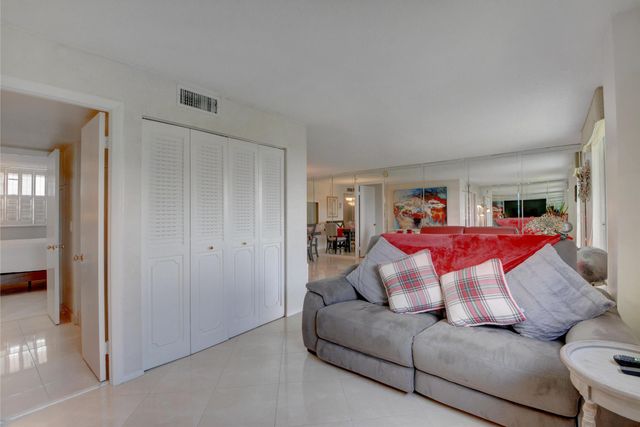 5301 NW 2nd Avenue Ph-G, Boca Raton, FL 33487