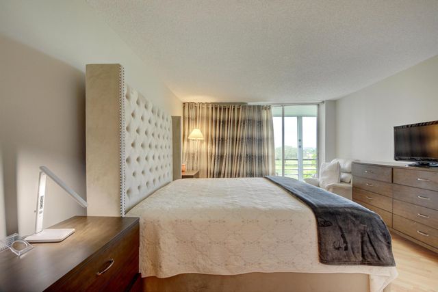 5301 NW 2nd Avenue Ph-G, Boca Raton, FL 33487