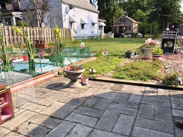 7005 Park Avenue, Cleveland, OH 44105