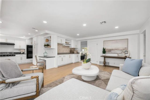 11269 Primrose Avenue, Fountain Valley, CA 92708