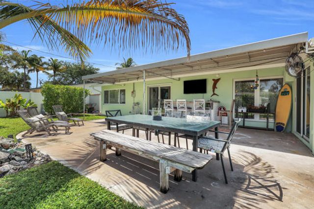 804 N Cinnamon Road, North Palm Beach, FL 33408