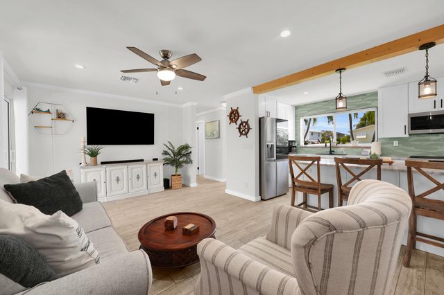 804 N Cinnamon Road, North Palm Beach, FL 33408