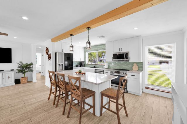 804 N Cinnamon Road, North Palm Beach, FL 33408